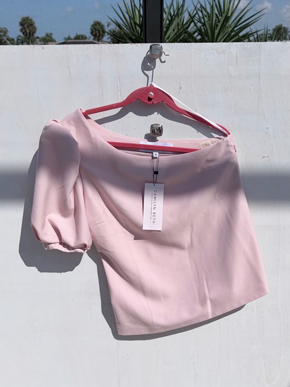Camilyn Beth Designer Blush Pink One-Shoulder Puff Sleeve Top USA Feminine M